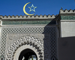Francuska: Muslimani pozvali na mir povodom novog broja Charlie Hebdoa
