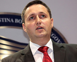Bećirović: Parlament se treba očitovati o pretresu Klixa i pritiscima na medije
