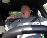 Kad se policajac opusti: On je lud za Taylor Swift