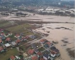 Fotografije iz zraka: Poplavljeni putevi, kuće i poljoprivredna dobra