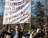 Obespravljeni radnici: Mi jedva preživljavamo, a političarima se i dalje daje "bijeli hljeb"