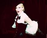 Madonna kao matador: Novi spot za singl Living For Love