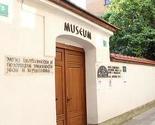 Petodnevna izložba "Ničija zemlja" i obrazovni program "Otvorene učionice" za mlade