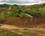 Poplave i klizišta ugrožavaju stambene objekte u Kalesiji