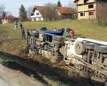 Kamion sletio s ceste u mjestu Ćehaje kod Tuzle, saobraćaj usporen