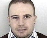 Nakon još jedne prevare te izazivanja nesreće i bjekstva od policije uhapšen Eldin Komad