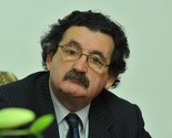 Policija intenzivno traga za napadačem na Taubera