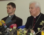 Franjo Komarica: Papa će donijeti svjetlo u naš mrak