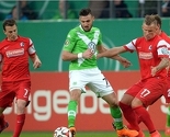 DFB pokal: Wolfsburg preko Freiburga do polufinala, vrlo dobra partija Mensura Mujdže