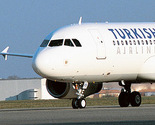 Avion Turkish Airlinesa prinudno sletio nakon pucanja prozora