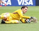 Stoke City nudi novi ugovor Asmiru Begoviću