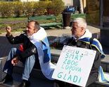 Demobilisani borci iz Tuzle: Idemo pješice u Sarajevo, tamo gdje padnemo tu ćemo se i spaliti