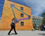 Na zgradi Veterinarskog fakulteta u Sarajevu osvanuo veliki šareni mural