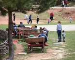 Proslava Praznika rada na Trebeviću: Druženje uz roštilj i pjesmu