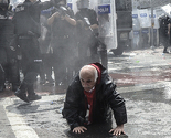 Turska: Policija vodenim topovima rastjerala demonstrante u Istanbulu