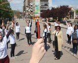 Zeničani izveli flashmob u povodu Svjetskog dana slobode medija
