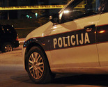 Drama u Vogošći: Ukradenim vozilom pokušali pregaziti policajce, jedan napadač ranjen