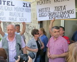 Spriječen još jedan pokušaj popisa pred pljenidbu imovine radnika Hotela Tuzla