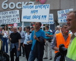 Radnici "Kosmosa" postavili ultimatum vladi rs-a, ili oni ili direktor (foto)