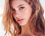 Camila Morrone je rođena da nosi bikini