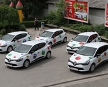 Pet najsretnijih korisnika Pika Kartice preuzelo ključeve novog Renault Clia