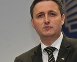 Bećirović predstavio Rezoluciju o Srebrenici: Žalosno je što se BiH nije očitovala o genocidu