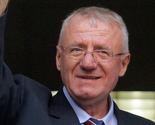 Šešelj: Neću dobrovoljno u Hag, a neću ni bježati