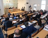 Skupština KS usvojila izmjenu Zakona o statusu istaknutih slobodnih umjetnika