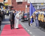 Papa Franjo se naklonio zastavi BiH i izazvao oduševljenje građana
