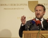 Izetbegović: Ne treba nam još jedan autogol, pozivam DF na sutrašnju sjednicu Vlade FBiH