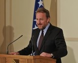 Izetbegović: Srbija više ne bi trebala šikanirati građane BiH