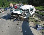 Srebrenik: Poginuo vozač automobila u stravičnoj saobraćajnoj nesreći