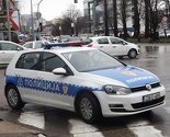 Izašao iz kamiona nasred kolovoza i udarilo ga drugo vozilo