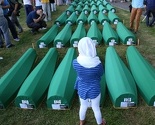 Amnesty International: Hiljadama porodica žrtava genocida još se uskraćuju pravda i istina