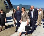 Bill Clinton stigao u Sarajevo, helikopterom leti ka Srebrenici