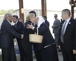 Majke Srebrenice pozdravile predsjednicu Hrvatske: Dobrodošla kraljice Balkana