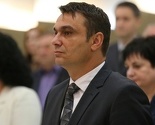 Ahmetović o napadu na Vučića: Siguran sam da ovaj problem nisu napravile porodice žrtava