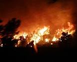 Paklena noć za vatrogasce i vojsku: Pelješac i Korčula i dalje gore