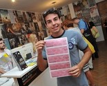 Počela prodaja: Sarajlije i Sarajke čekali u redu na svoje karte za Sarajevo Film Festival