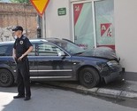 Sarajevo: Automobilom se zabio u zgradu u ulici Mustajbega Fadilpašića