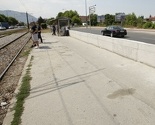 Betonski zidovi umjesto ograde na tramvajskim stanicama u Sarajevu