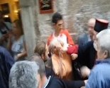 Fizički incident između mitropolita i starije žene u crnogorskoj crkvi