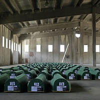 Turski hakeri napali vladinu stranicu u Srbiji, postavili fotografiju s tabutima iz Srebrenice