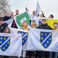 Hiljade učenika u centru Tuzle obilježilo Dan nezavisnosti BiH: Gradimo temelje zdrave budućnosti