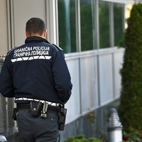 Vozilo sa migrantima bježalo policiji od Višegrada do Blažuja, uhapšene dvije osobe