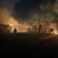 Požar u Sarajevu: Gorjelo u blizini aerodroma, četiri vatrogasna vozila gasila vatru