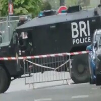 Drama u Parizu: Muškarac opasan eksplozivom se zabarikadirao u iranskom konzulatu s ambasadorom