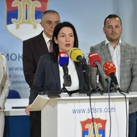 Jelena Trivić tvrdi da je datum glasanja o rezoluciji o Srebrenici odgođen zahvaljujući naporima Vučića