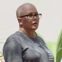 Zvijezda serije "Baywatch" Nicole Eggert prvi put u javnosti nakon dijagnoze raka