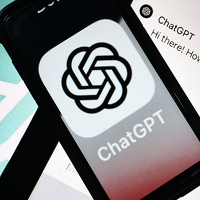 Nova verzija ChatGPT-a može flertovati i podučavati korisnike matematici